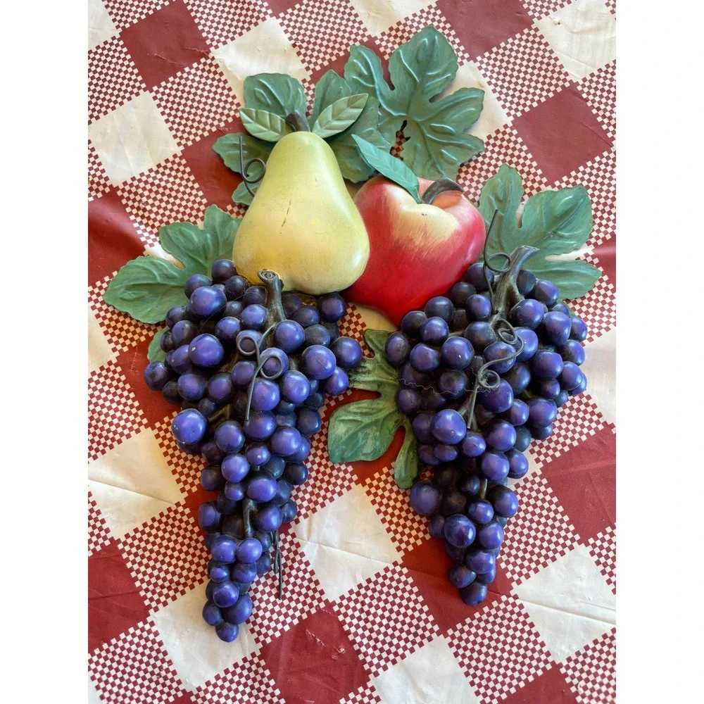WMG 2006 Fruit Wall Decor Set Grapes Apples Pear Resin Metal Kitchen Art 2pc